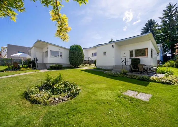 Binz Bungalows by Rujana